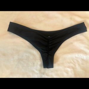 Thong bikini bottoms